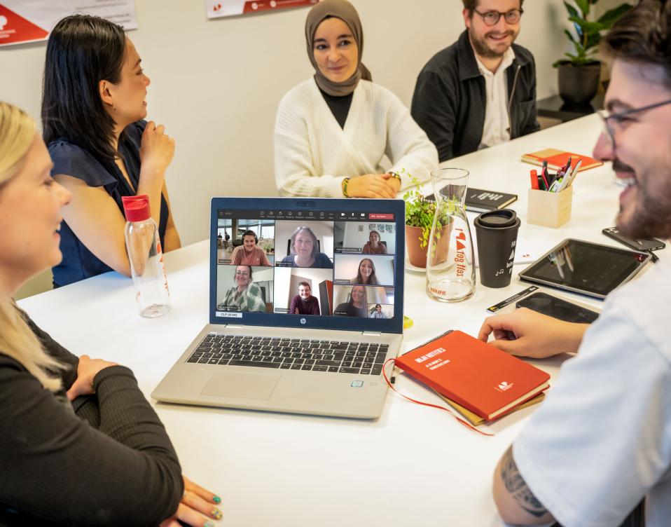 Online vergaderen: van schermmoeheid naar efficiënt overleg
