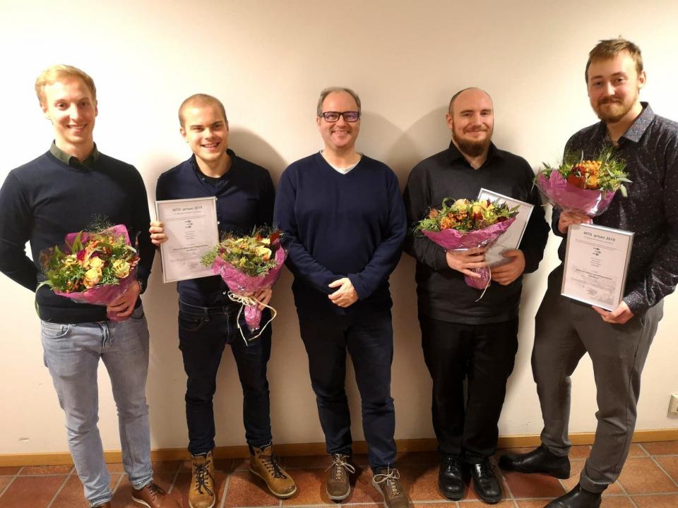 Wim Verhoeven (eerste links) wint NITO-award