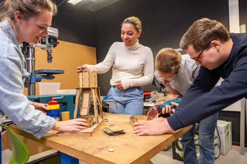 Students working together
